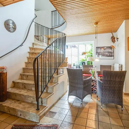 Guest house Lindenkrug Thomsdorf (Schleswig-Holstein)