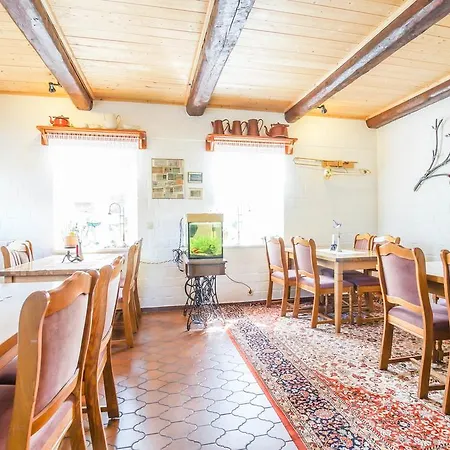 Lindenkrug 2* Thomsdorf (Schleswig-Holstein)