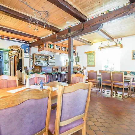 Guest house Lindenkrug Thomsdorf (Schleswig-Holstein)
