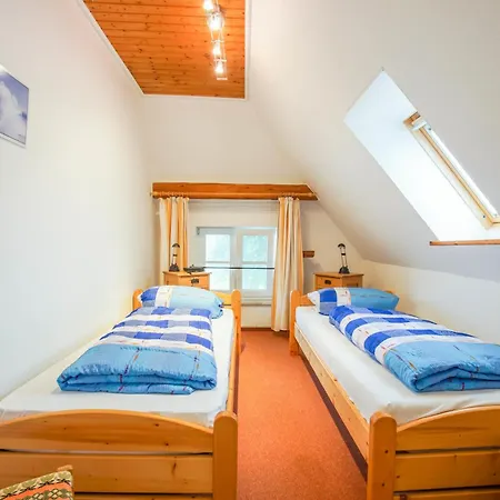 Guest house Lindenkrug 2*